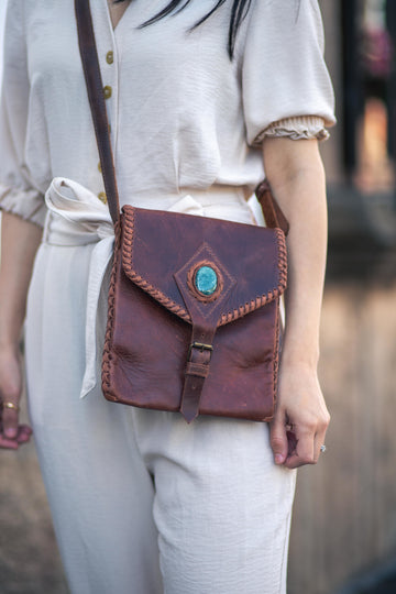 brown leather crossbody handbag